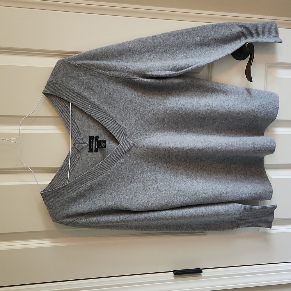 Halogen Gray V-Neck Sweater